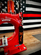 Load image into Gallery viewer, SCBA Quick Release Leather Swivel Shackle