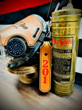 Load image into Gallery viewer, SCBA Quick Release Leather Swivel Shackle