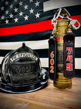 Load image into Gallery viewer, SCBA Quick Release Leather Swivel Shackle