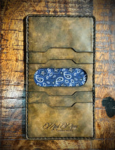 Load image into Gallery viewer, Bifold Brown Leather Wallet