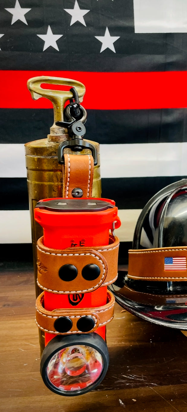 Inverted Flashlight Holder – Mad Piper Leatherworks