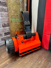 Load image into Gallery viewer, Firefighter Leather Box Light Quick Release Clip
